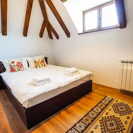 Casa Morosanului 3*