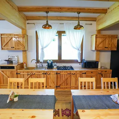 Casa Morosanului Guest house