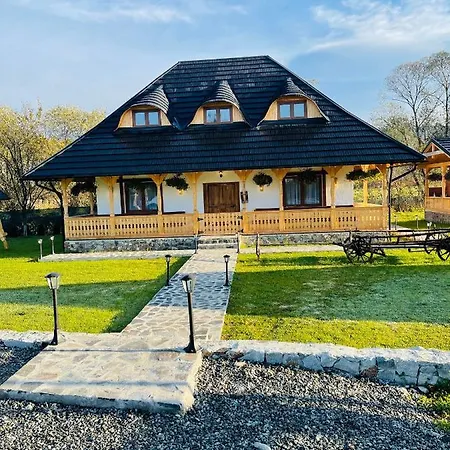 Casa Morosanului Guest house